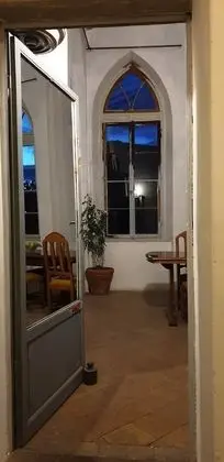 Standard Tek Büyük veya İki Ayrı Yataklı Oda, Ortak Banyo