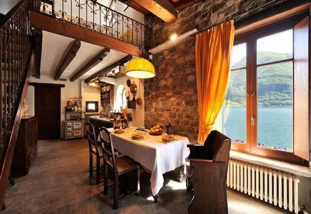 Honeymoon Villa, 1 Çift Kişilik Yatak, Göl Kenarı (La Torre Di Porlezza)