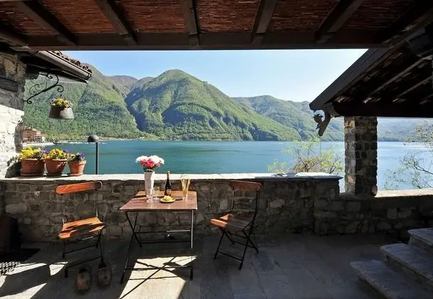 Honeymoon Villa, 1 Çift Kişilik Yatak, Göl Kenarı (La Torre Di Porlezza)