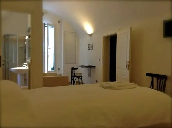 Comfort Tek Büyük Yataklı Oda