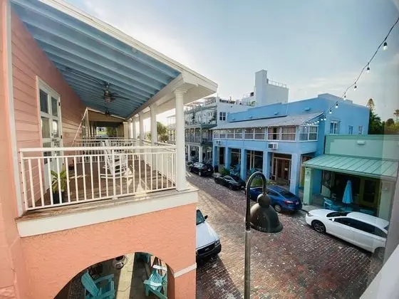 La Tortuga Suite 2