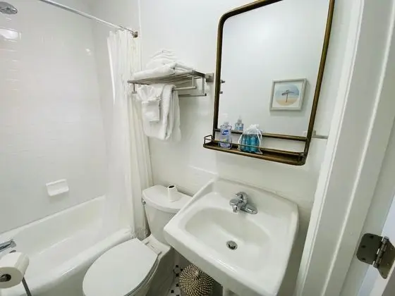 La Tortuga Suite 2
