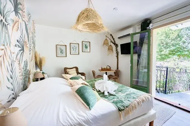 Superior Tek Büyük Yataklı Oda, Banyolu/Duşlu (Chambre Nature)