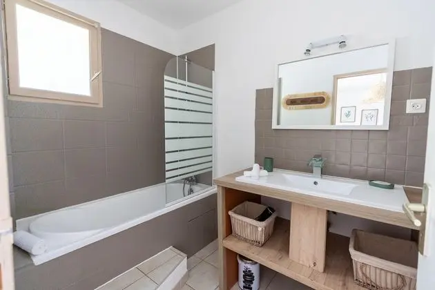 Superior Tek Büyük Yataklı Oda, Banyolu/Duşlu (Chambre Nature)