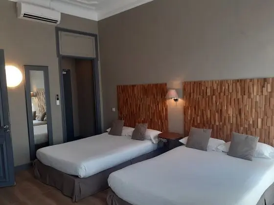 Dört Kişilik Oda