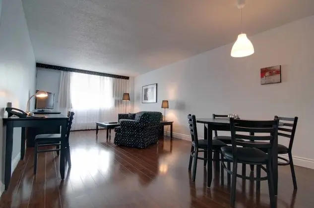 Oda, 1 Büyük (Queen) Boy Yatak