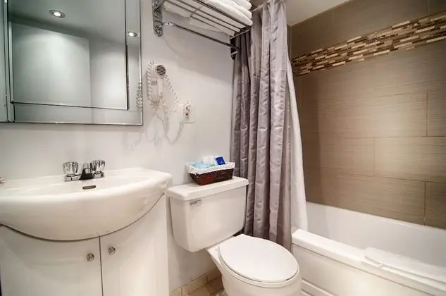 Oda, 1 Büyük (Queen) Boy Yatak