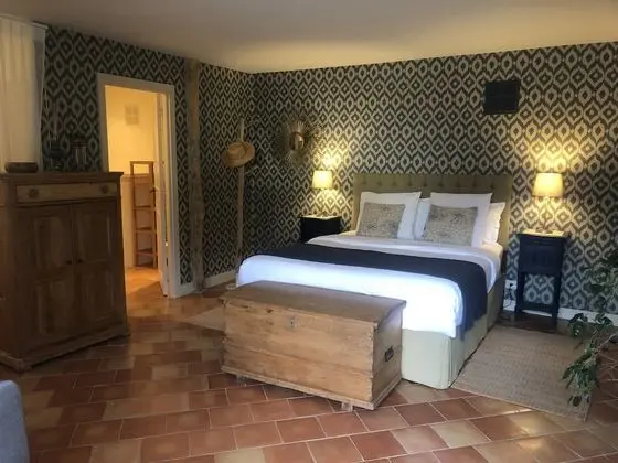 Luxury Tek Büyük Yataklı Oda