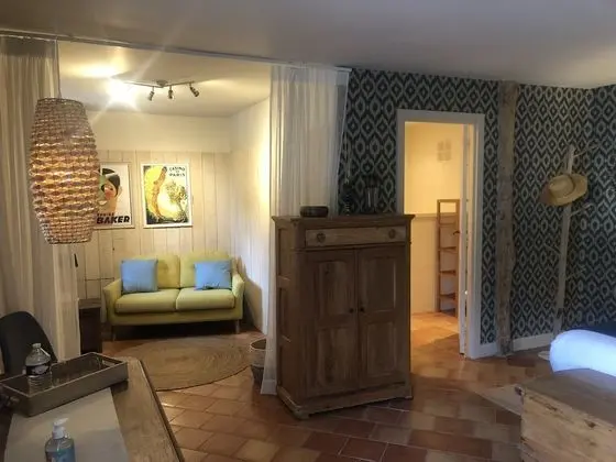 Luxury Tek Büyük Yataklı Oda
