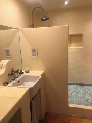 Luxury Tek Büyük Yataklı Oda