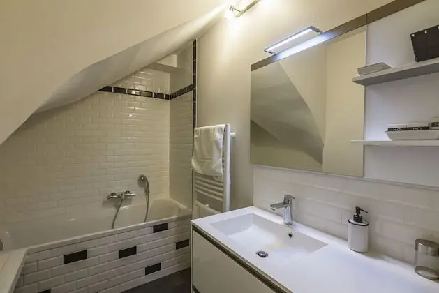 Superior Kır Evi, Banyolu/Duşlu (Agnés Sorel)