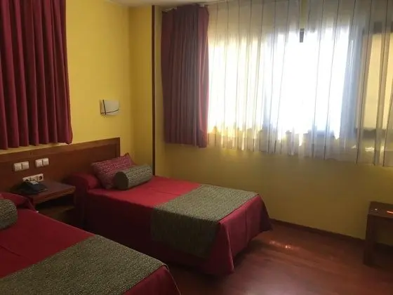 Tek Büyük veya İki Ayrı Yataklı Oda