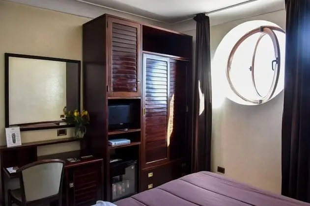 Comfort Tek Büyük veya İki Ayrı Yataklı Oda, 1 Yatak Odası