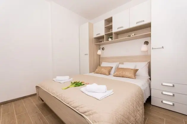 Apart Daire (Comfort 1 Bedroom Apt with Terrace)