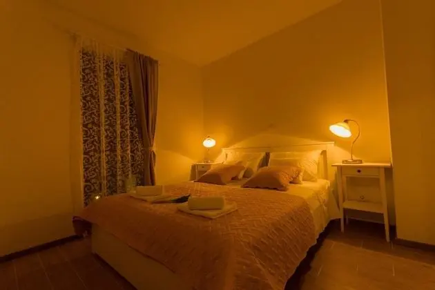 Apart Daire (Comfort 1 Bedroom Apt with Terrace)