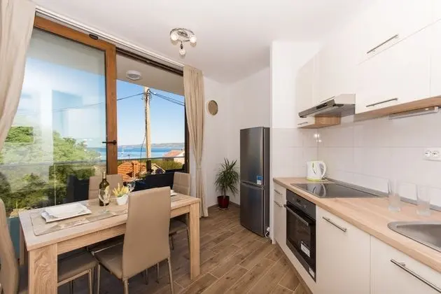 Apart Daire (Comfort 1 Bedroom Apt with Terrace)