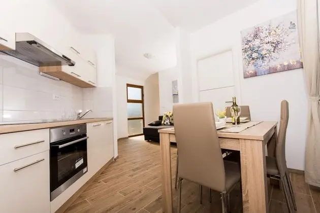 Apart Daire (Comfort 1 Bedroom Apt with Terrace)