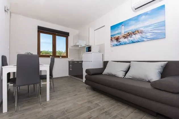 Apart Daire (Comfort 1 Bedroom Apt with Terrace)