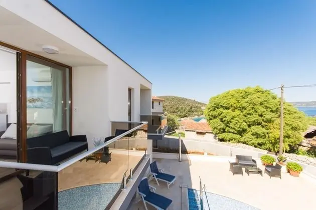 Apart Daire (Comfort 1 Bedroom Apt with Terrace)