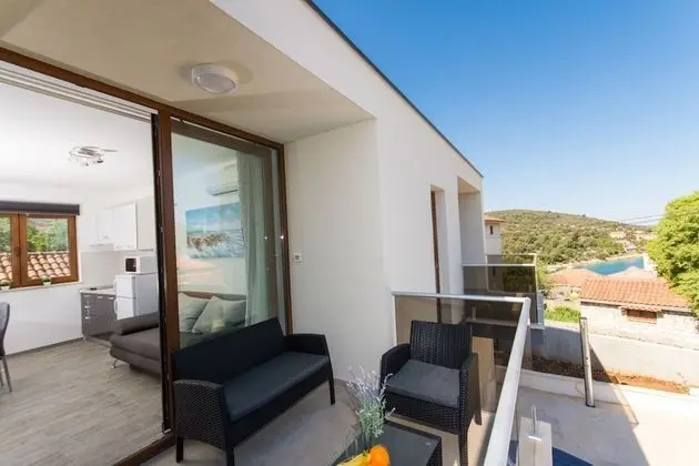 Apart Daire (Comfort 1 Bedroom Apt with Terrace)
