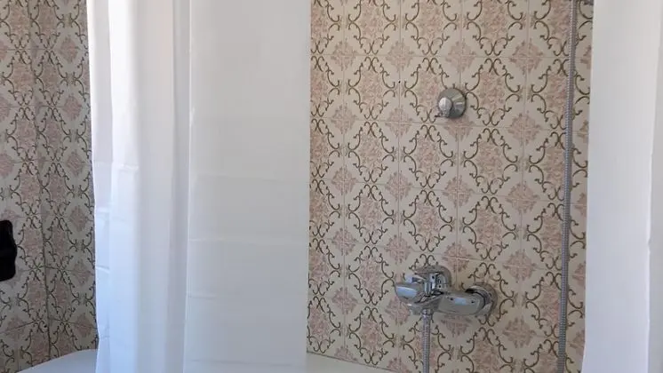 Apart Daire, 3 Yatak Odası, Balkon, Bahçe Manzaralı