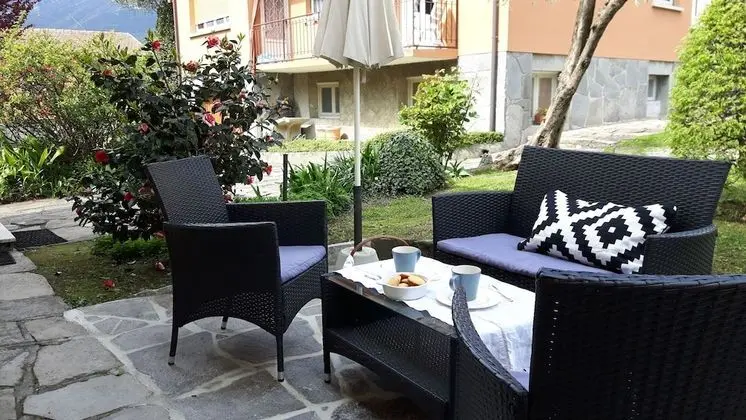 Apart Daire, 3 Yatak Odası, Balkon, Bahçe Manzaralı