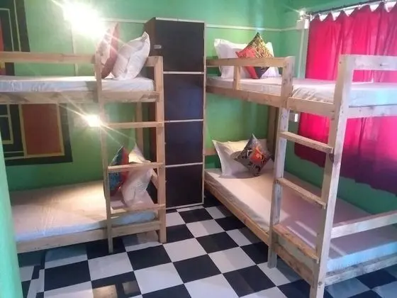 Ortak Ranzalı Oda, Karma Ranzalı Oda (4 Beds)