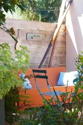 Tek Büyük Yataklı Oda, Teras, Bahçe Manzaralı (Madrague)