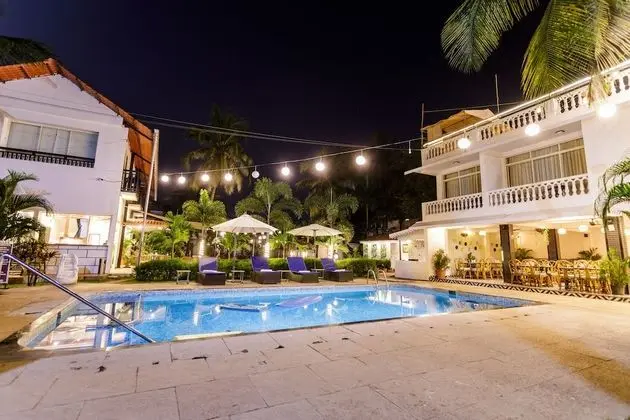 Deluxe Oda, Balkon, Havuz Manzaralı