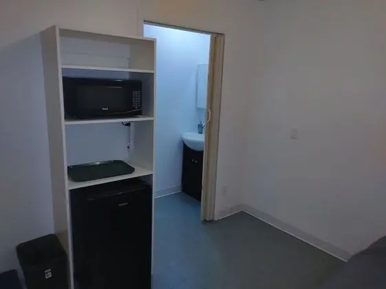 Basic Tek Büyük Yataklı Oda