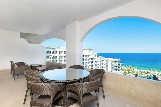One Bedroom Suite Ocean View