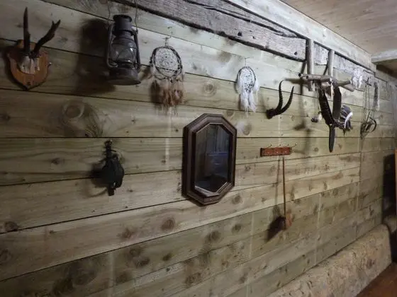 Dört Kişilik Oda, Sigara İçilmez (Trappeur)