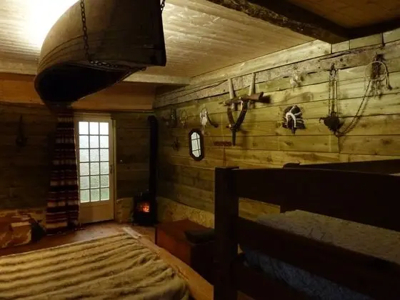 Dört Kişilik Oda, Sigara İçilmez (Trappeur)