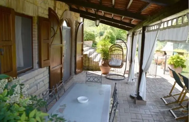 Deluxe Apart Daire, Havuz Manzaralı