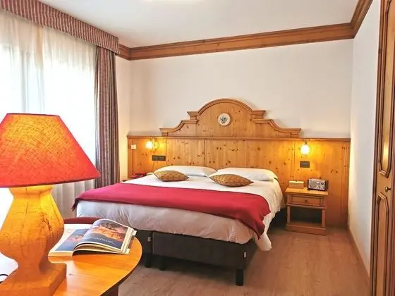 Deluxe Tek Büyük veya İki Ayrı Yataklı Oda