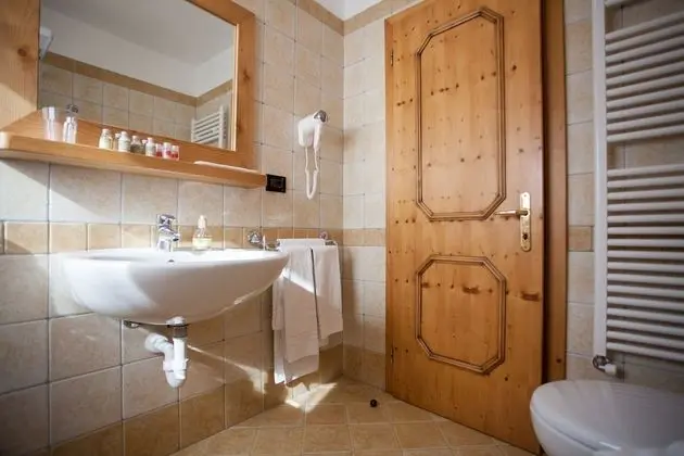 Deluxe Tek Büyük veya İki Ayrı Yataklı Oda