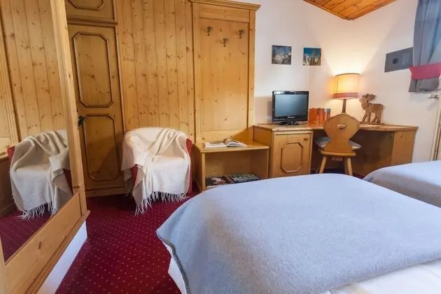 Standard Tek Büyük veya İki Ayrı Yataklı Oda