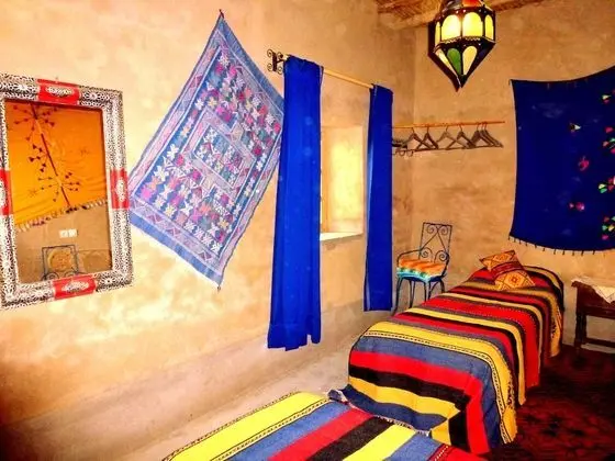 Family Oda, Özel Banyo, Avlu Manzaralı