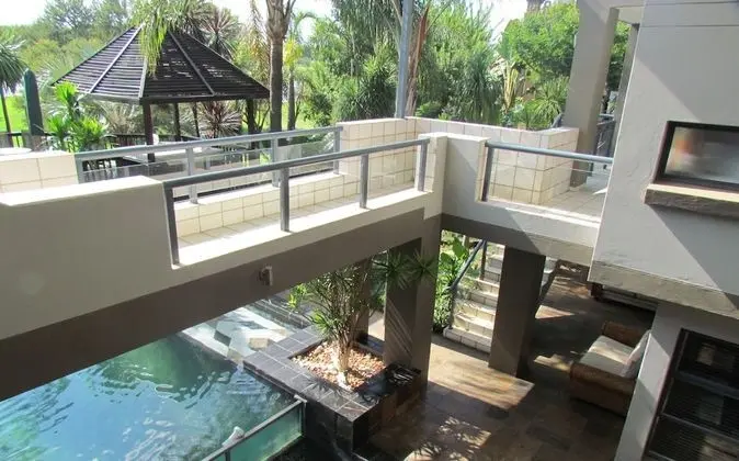 Luxury Oda (Room 1)