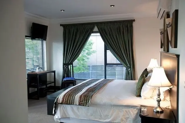 Royal Süit, 1 En Büyük (King) Boy Yatak (Room 6)
