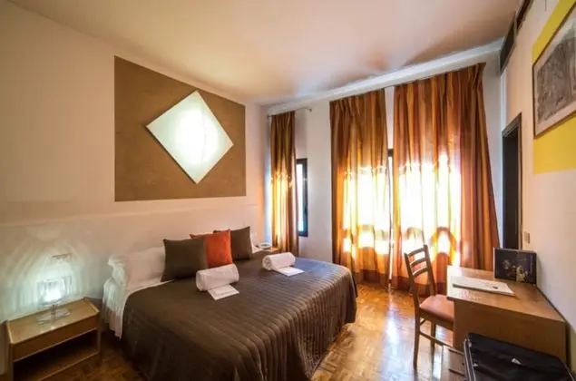 Comfort Tek Büyük Yataklı Oda