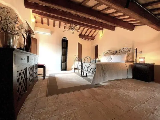 Tek Büyük Yataklı Oda