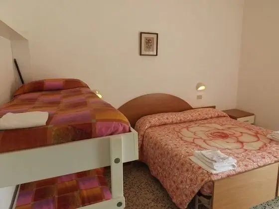 Standard Dört Kişilik Oda