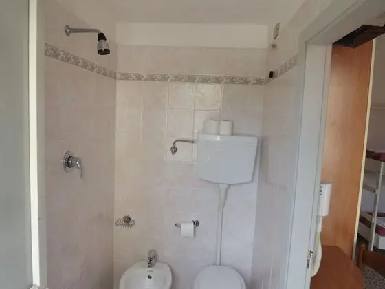 Standard Dört Kişilik Oda
