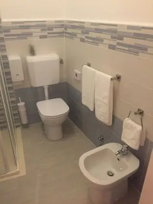 Üç Kişilik Oda
