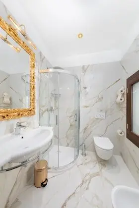 Superior Tek Büyük Yataklı Oda