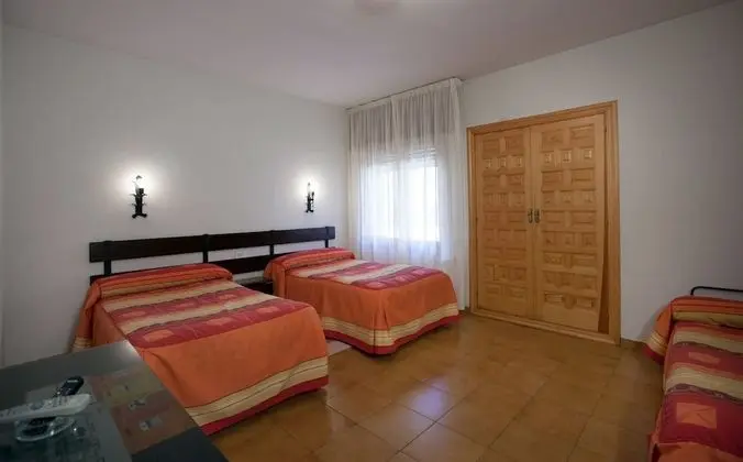 Tek Büyük veya İki Ayrı Yataklı Oda