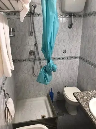 Economy Tek Büyük veya İki Ayrı Yataklı Oda
