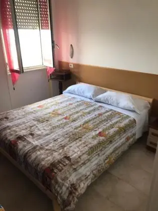 Economy Tek Büyük Yataklı Oda