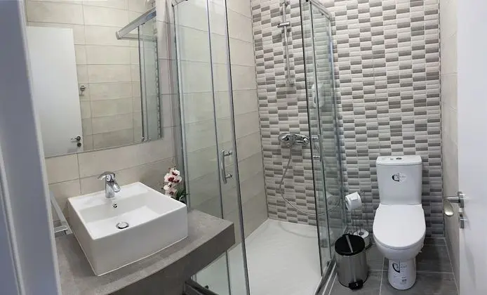 Standard Tek Büyük veya İki Ayrı Yataklı Oda, 1 Çift Kişilik veya 2 Tek Kişilik Yatak, Balkon